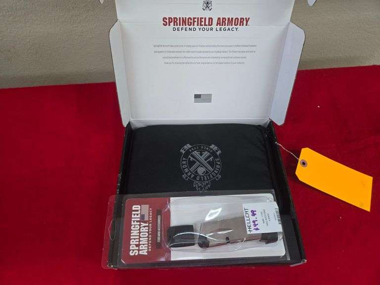 Springfield  Hellcat  9mm   Pistol