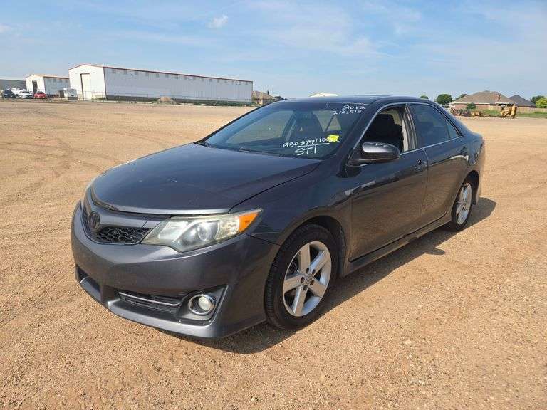 2012  Toyota  Camry SE  Sedan