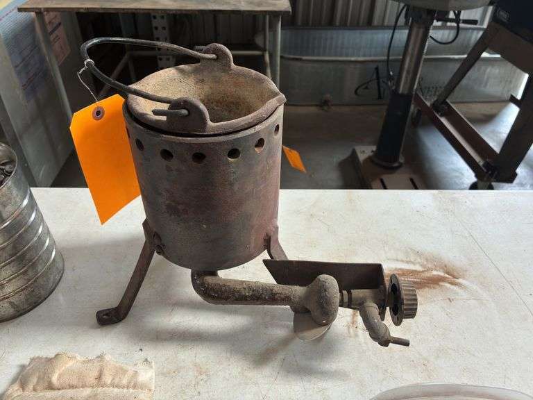 Lead Smelter w/Tub, Bag, and Bottle of Shot