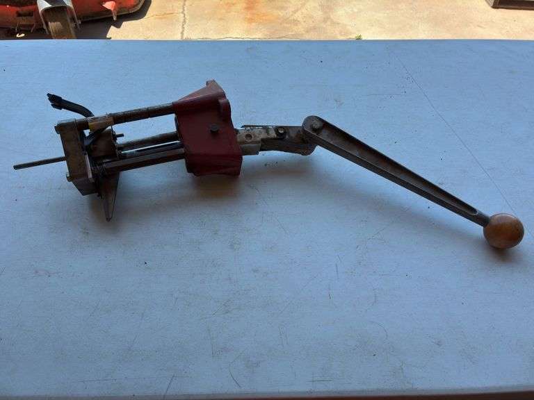 Lee Reloading Press