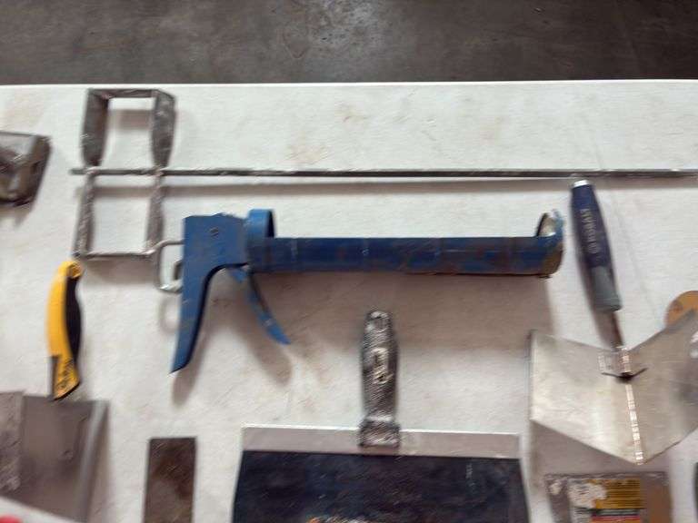 Large Caulking Gun, (3) Inside Corner Trowels