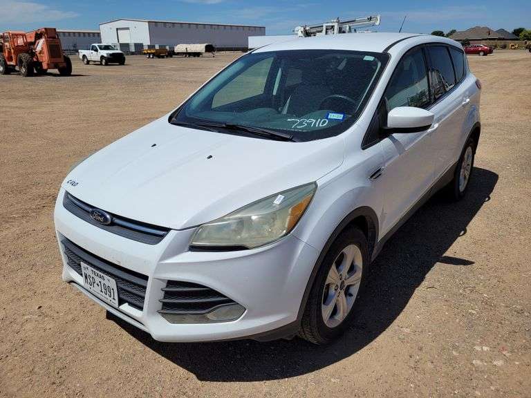 2014  Ford  Escape SE  SUV 4D
