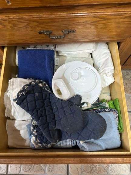Mits, clothes, bins, aprons, towels, cookbooks misc