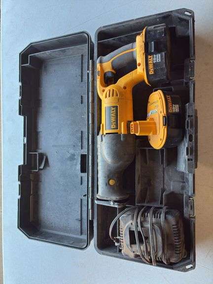 DeWalt 18v Reciprocating Saw and/Batteries and Charger