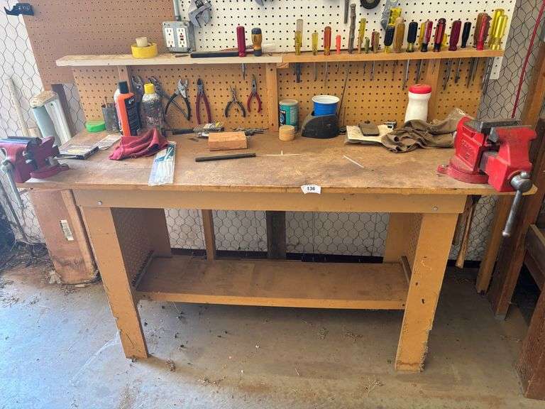 Table with screw drivers misc