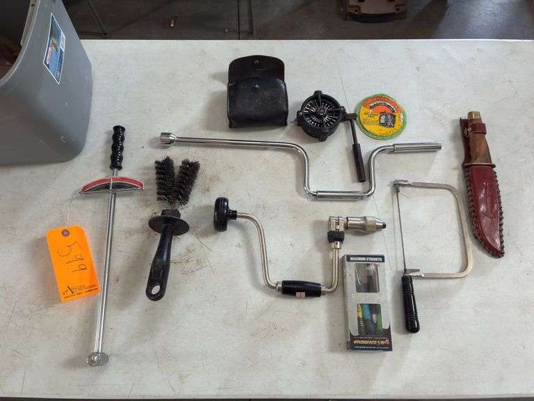 Hand Drill, Hand Crank Wrench, Screw Drivers, Florite Grill Velocity Finder, Blade in Sheath, Torque