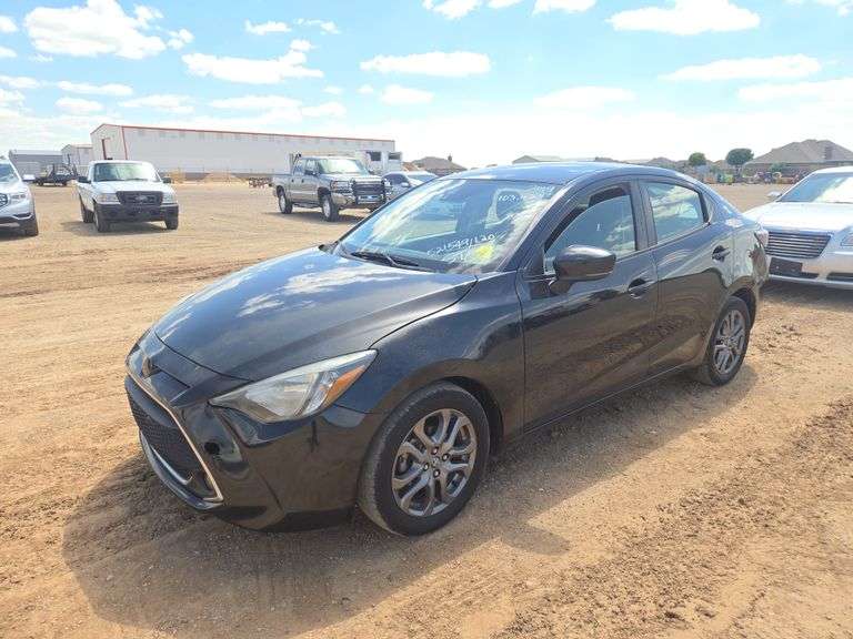 2019  Toyota  Yaris L   Sedan 4D