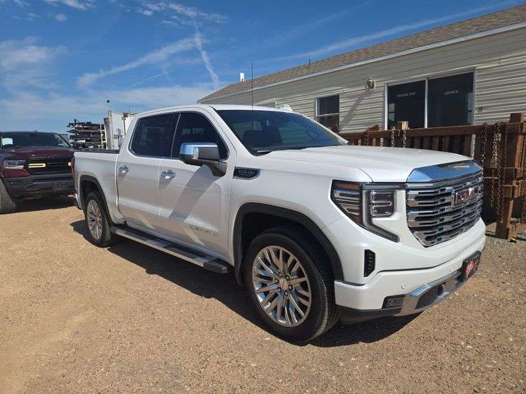 2022  GMC  Sierra