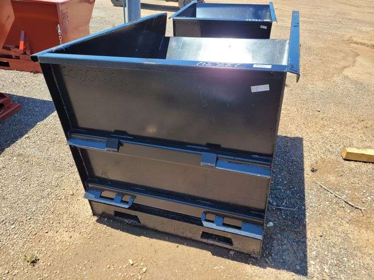 2 Yard Skid Steer Trash Hopper
