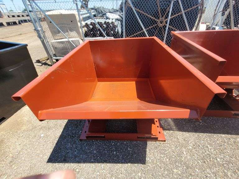 2 Yard Self Dumping Hopper