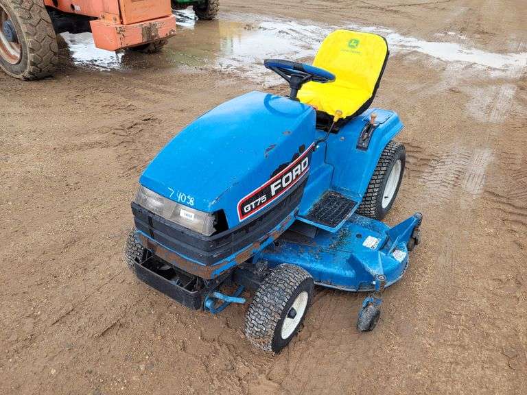 Ford  GT75  Riding Mower