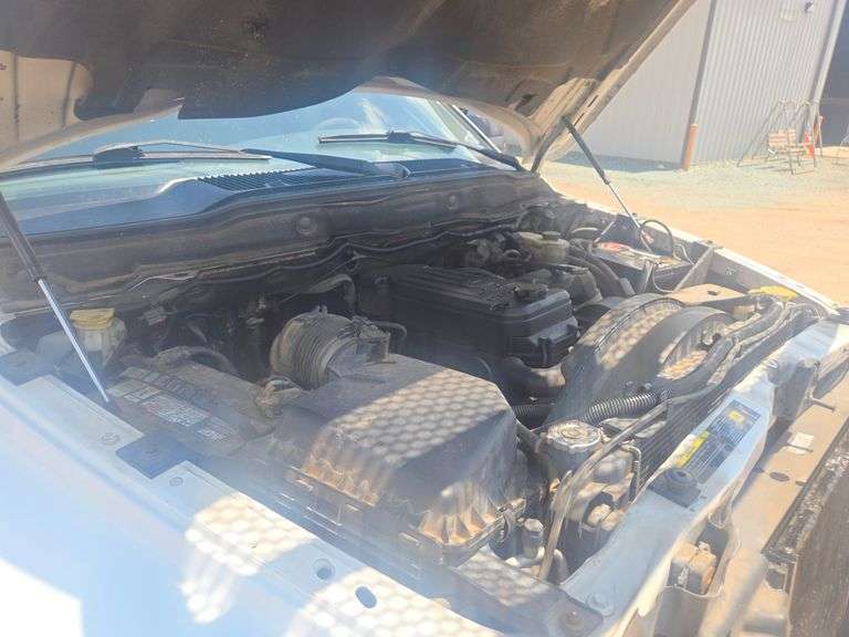 2004  Dodge  Ram 2500 SLT  Quad Cab 4D