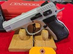 Tanfoglio Defiant Compact  9mm   Pistol