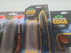 (2) Outdoor Edge Razorlite Folding Knives w/Replacement Blades and Sharpener