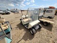 E-Z-Go  Golf Cart