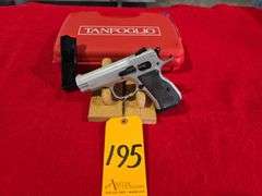 Tanfoglio Defiant Compact  9mm   Pistol