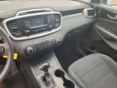 2017  Kia  Sorento LX  SUV 4D