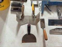 Large Caulking Gun, (3) Inside Corner Trowels