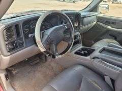 2004  Chevrolet  Tahoe  SUV 4D
