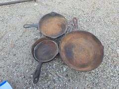 (4) Cast Iron Pans