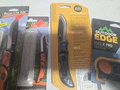 (2) Outdoor Edge Razorlite Folding Knives w/Replacement Blades and Sharpener