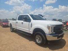 2019  Ford  F250 Super Duty   Crew Cab / LWB / 4D