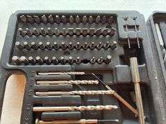 Black&Decker Screw/Nut/Drill Set