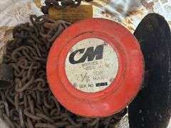 5 Gallon Bucket Containing CM Series 622 1/2 Ton Hois