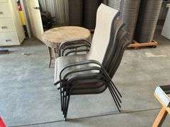 Outdoor Patio Table w/(4) Chairs