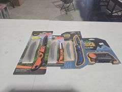 (2) Outdoor Edge Razorlite Folding Knives w/Replacement Blades and Sharpener