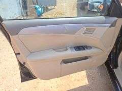 2005  Toyota  Avalon XL  Sedan 4D