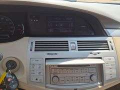 2005  Toyota  Avalon XL  Sedan 4D