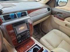2012  Chevrolet  Avalanche LTZ  SUV 4D