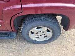 2004  Chevrolet  Tahoe  SUV 4D