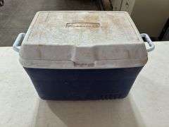 Rubbermaid Cooler
