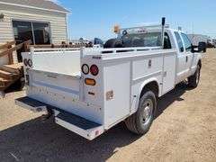 2011  Ford  F350 Super Duty  Supercab 4D Service Truck  Lariat SuperCab Long Bed 4WD