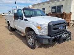 2013  Ford  F-350 SD  Chassis  XL