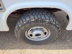 2013  Ford  F-350 SD  Chassis  XL