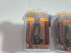 (2) Outdoor Edge Razorlite Folding Knives w/Replacement Blades and Sharpener