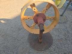 Wheel Yard Art (19"x31")