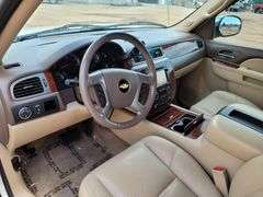 2012  Chevrolet  Avalanche LTZ  SUV 4D