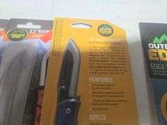 (2) Outdoor Edge Razorlite Folding Knives w/Replacement Blades and Sharpener