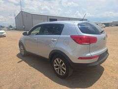2016  Kia  Sportage LX  SUV 4D