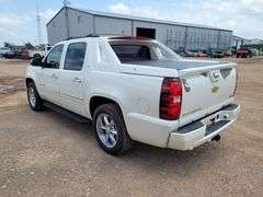 2012  Chevrolet  Avalanche LTZ  SUV 4D