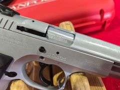 Tanfoglio Defiant Compact  9mm   Pistol