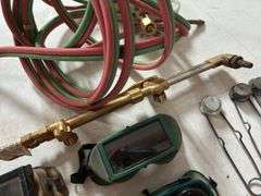Cutting Torch Pistol w/Hose and Regulator Gauges, (4) Cutting Torch Goggles, (7) Strikers