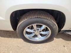2012  Chevrolet  Avalanche LTZ  SUV 4D