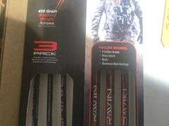 (6) Ravin Crossbow Bolts w/Fingerless Gloves
