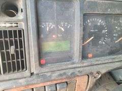 2000  Volvo  VNL  Truck