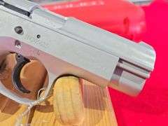 Tanfoglio Defiant Compact  9mm   Pistol